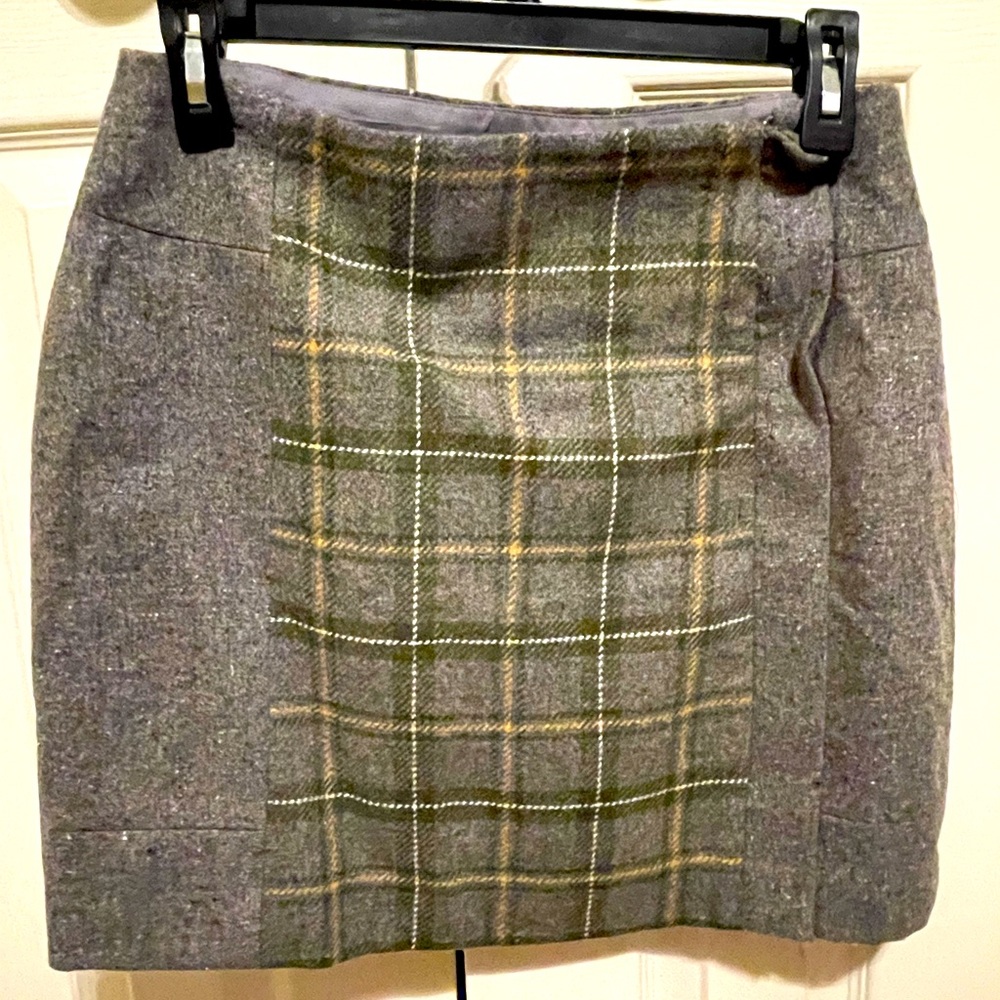 Banana Republic wool blend plaid skirt